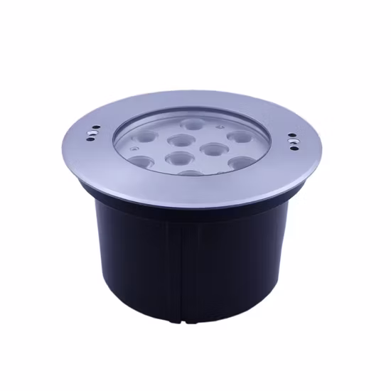 地上プールの水中ライトのLED